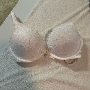 Victoria’s Secret push up bra